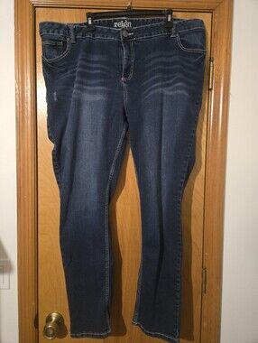 Reign Women's Dark Blue Jeans Size 24R